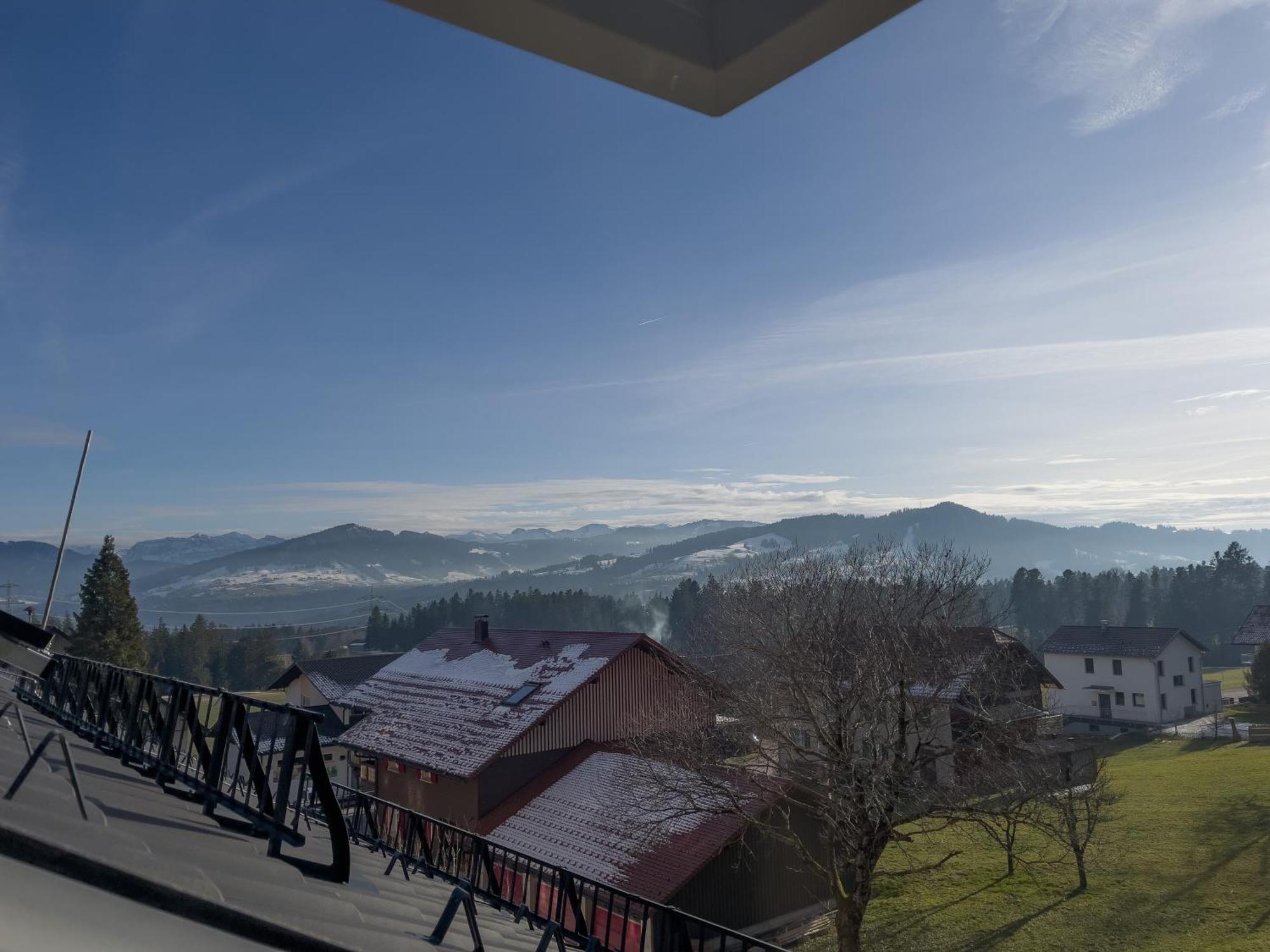 Gamsfels Josephine Galeriewohnung Langen Bei Bregenz Exterior photo